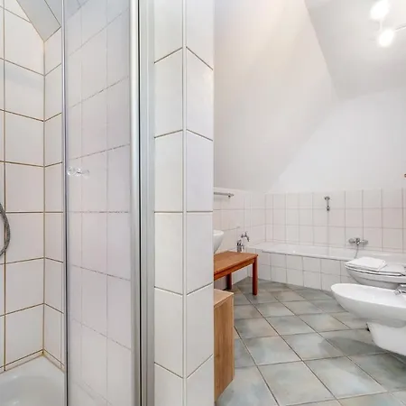 アパート Grosse Gruene Burtevitz